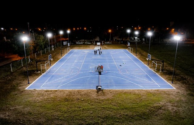 Se inauguró el nuevo playón deportivo iluminado del CEF 94 de Los Toldos