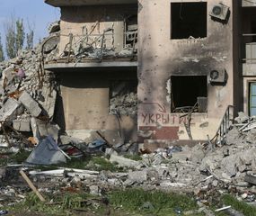 Ucrania y Rusia denuncian nuevos bombardeos en áreas estratégicas