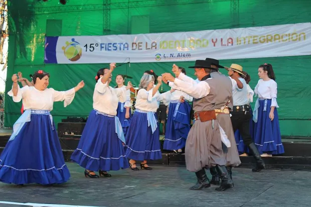 Se realizó la apertura de la 15° Fiesta de la Identidad y de la ...