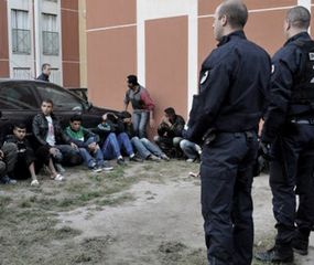 Polémica en Sicilia por fuga de refugiados tunecinos