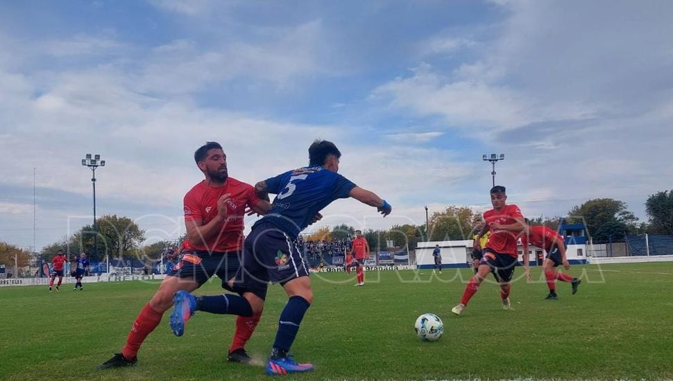 Independiente rumbo a San Luis - La Razon de Chivilcoy