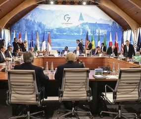 El G7 acuerda presionar a Rusia y advertir a China