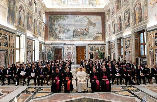 Hombre y mujer: la base de la familia para el papa