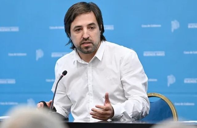 Kreplak destacó que el sistema de salud bonaerense estuvo "100% operativo" durante las inundaciones