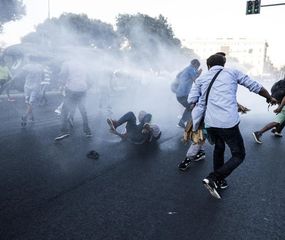 Duros enfrentamientos en Roma entre inmigrantes y los policías