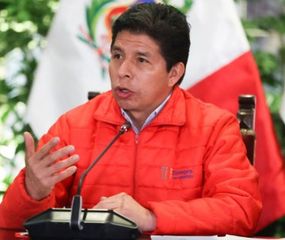 En Perú aprobaron acusar al expresidente por corrupción