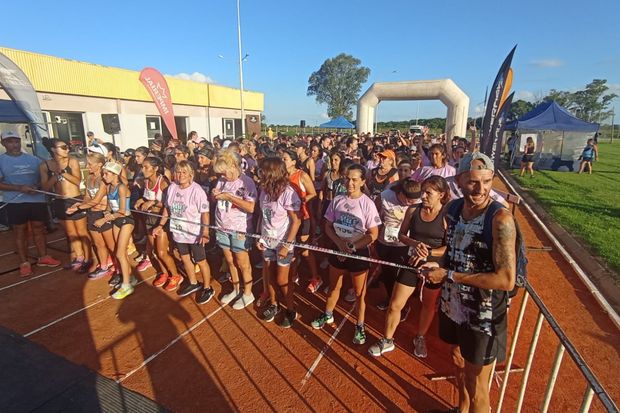 Con éxito, se realizó una nueva  edición de la “Carrera de la Mujer”