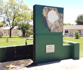 En Junín: quemaron el monumento a Eva Perón