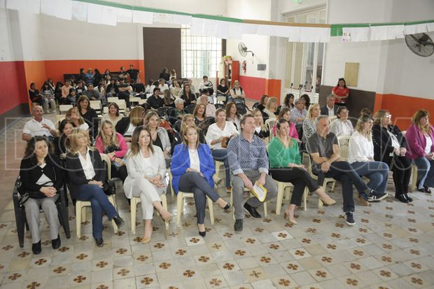 Reconocimiento especial a docentes jubilados en vísperas del Día del Maestro