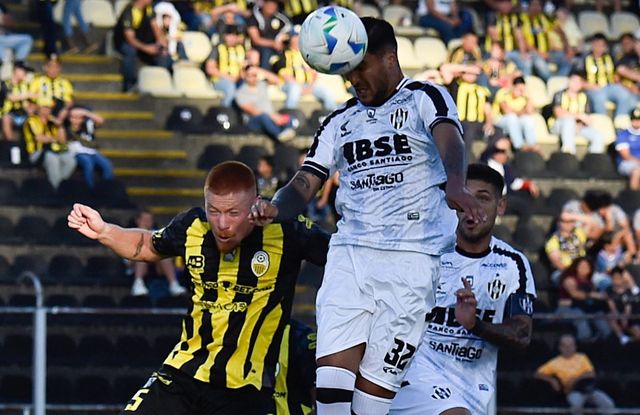 Central Córdoba venció a Deportivo Táchira y puso un pie en los octavos