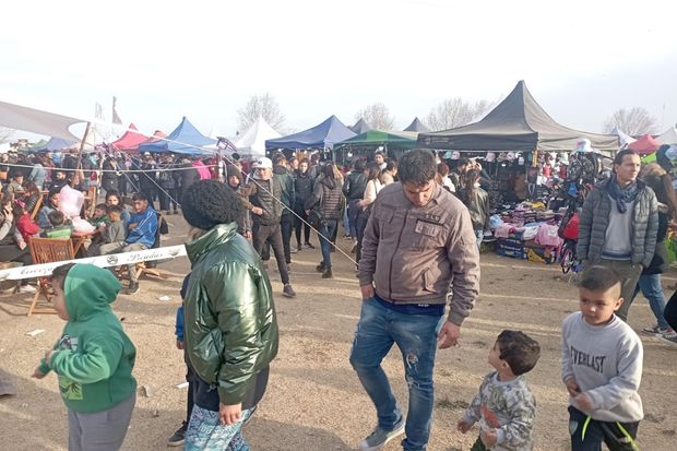 Muchos vecinos disfrutaron de una feria gastronómica