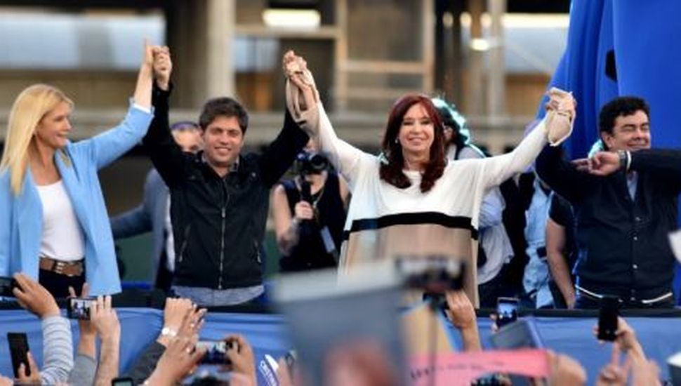 Cristina Kirchner Cierra La Campana Bonaerense Con Axel Kicillof Y Veronica Magario Diario Democracia