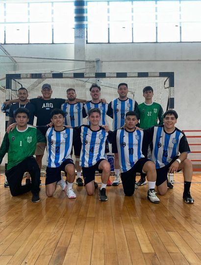 El conjunto masculino de Rivadavia de Junín.