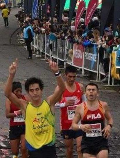 La llegada del juninense Marcelo Frías en la edición anterior, el medio maratón Buenos Aires 2017.