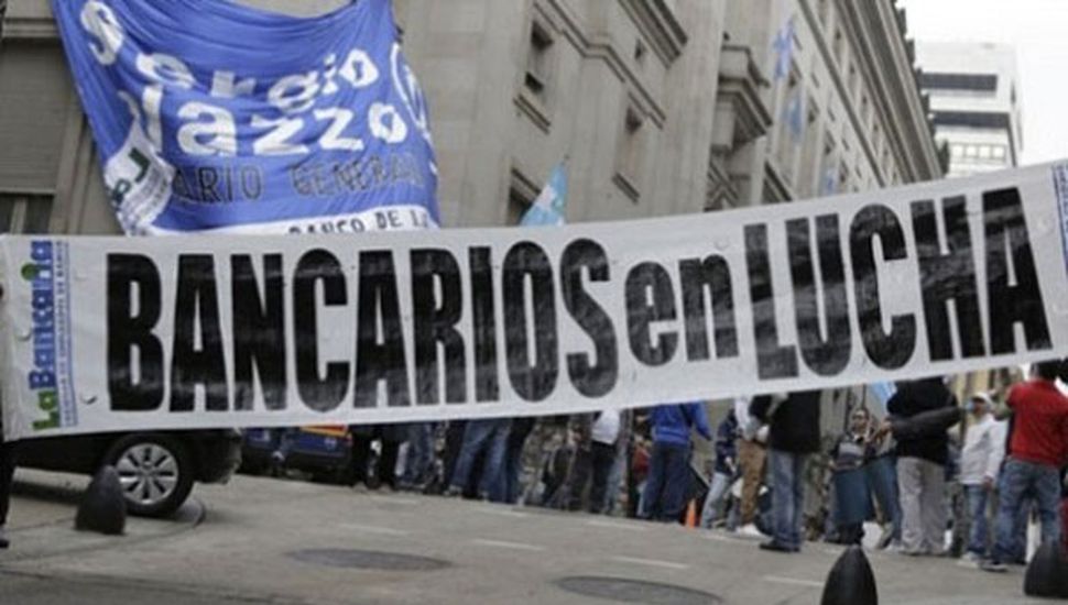 Bancos Extranjeros Pararan Manana Y El Jueves Se Suman Todas Las Entidades Diario Democracia