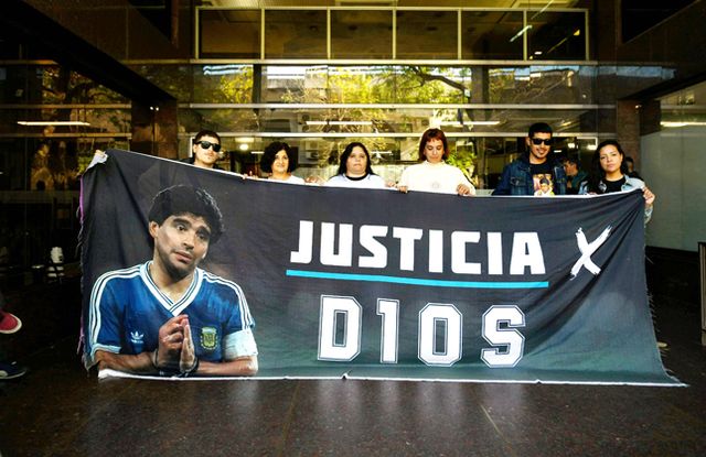 Suspendieron el juicio por la muerte de Maradona