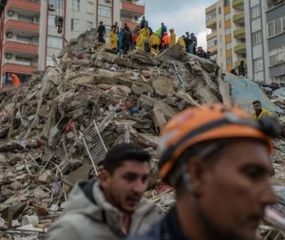 Rescataron a un bebé y su madre a cuatro días del terremoto en Turquía