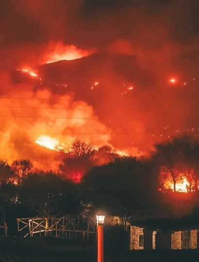 Los incendios en Córdoba no ceden y acechan a Capilla del Monte y su mítico cerro Uritorco