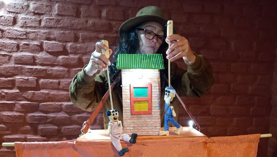 Yaqui Saiz y su obra “El Más Buscado”.