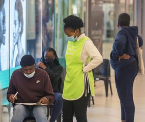 La OMS califica a la nueva variante Ómicron como “preocupante”
