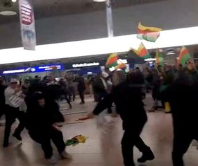 Batalla campal en un aeropuerto alemán