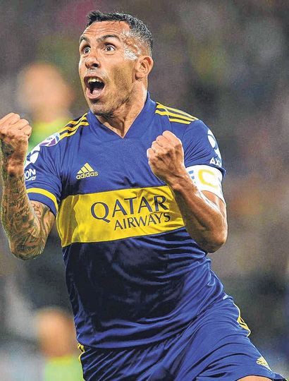 El capitán Carlos Tevez.