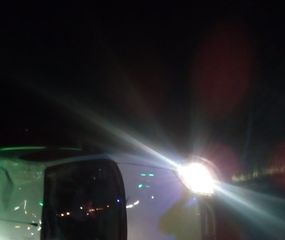 Volcó un vehículo en el camino a Laguna