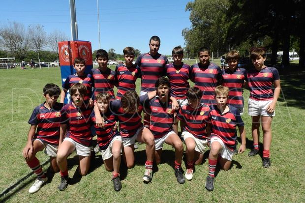 Los Miuras fue el encargado de albergar el VI encuentro regional de rugby infantil