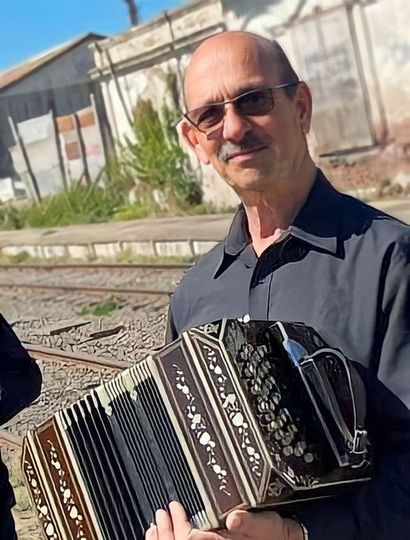 Angel Faré y su bandoneón.