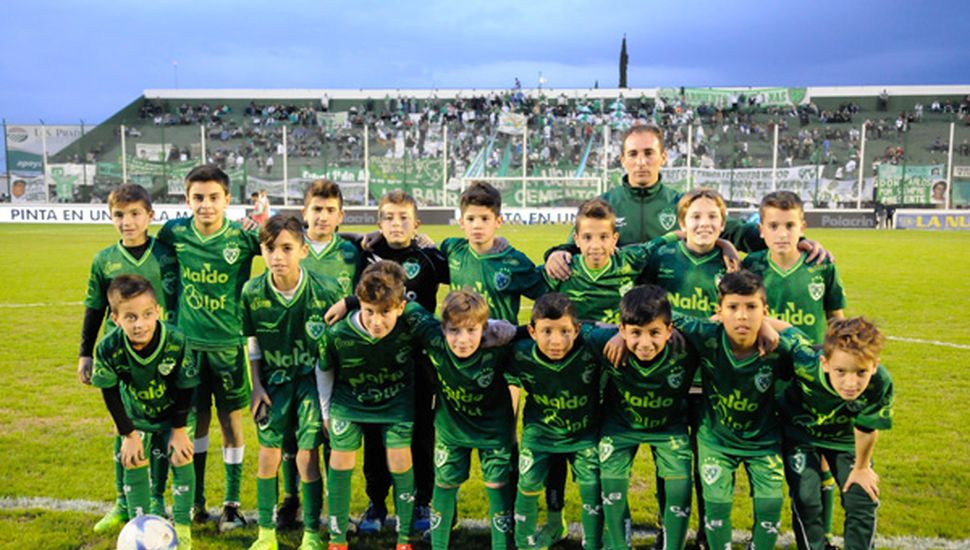 Fútbol infantil. Florida ganó en todas las categorías - FutbolFlorida