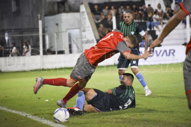 Defensa se lo dio vuelta a Independiente y está en la semifinal del Torneo Nocturno