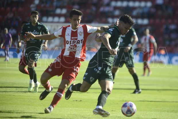Sarmiento aprovechó el momento de Unión y logró su segundo triunfo como visitante