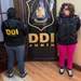 Imagen representativa: Detienen a una mujer por estafas a comercios coordinadas desde la cárcel