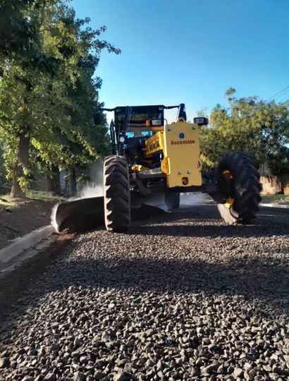 Trabajos en las calles del barrio Estación de Ascensión.