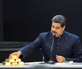 Aseguran que Maduro sacó 8 toneladas de oro
