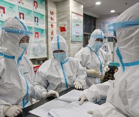 La decisión de priorizar la salud sobre la economía también genera complejas derivaciones en todos los países.