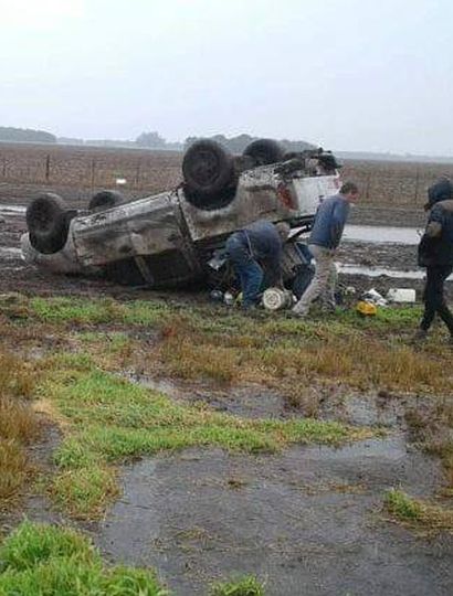 Despiste y vuelco en Ruta 50