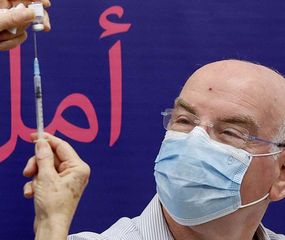 Israel afirma que una cuarta dosis anti-Covid quintuplica anticuerpos