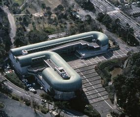 El arquitecto japonés Arata Isozaki gana el premio “Nobel de Arquitectura”