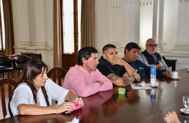 Se realizó la primera reunión con los gremios