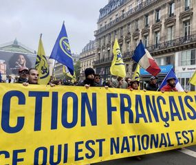 Ultraderecha monárquica francesa se moviliza tras permiso judicial