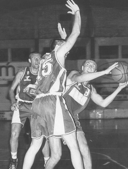 Homero Rasch maniobrando en el Coliseo del Boulevard.