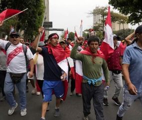 Paro nacional y marcha masiva hacia Lima