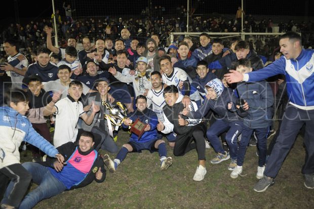 Villa Belgrano le ganó a Defensa Argentina y se coronó campeón del Torneo Apertura – “Mario Andrés Meoni"