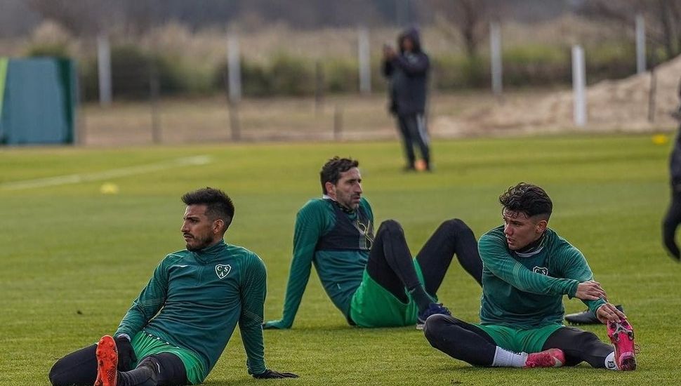 Deportivos verde Manifesto