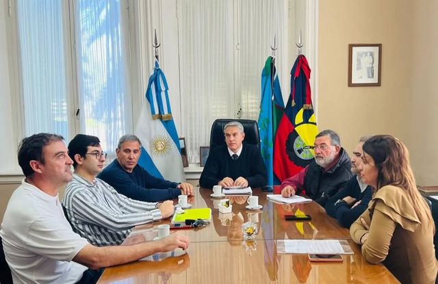Golía recibió a representantes de Molinos Cañuelas en su despacho