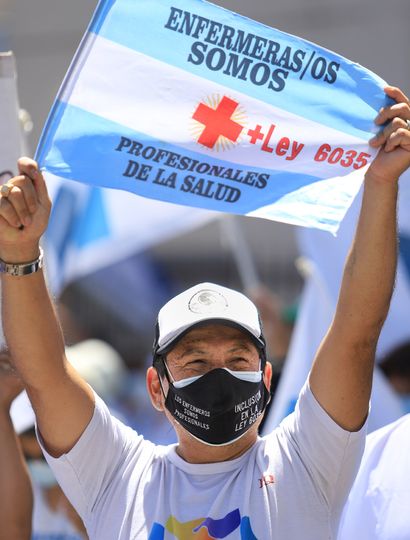 Llamada a la acción para  mejorar la enfermería en el país