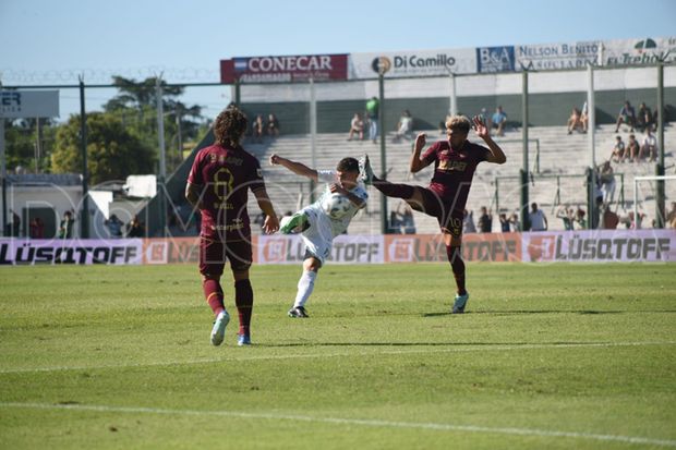 Sarmiento perdió con Lanús y sumó una nueva derrota en la Copa de la Liga