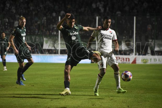 Sarmiento no pasó del empate con Newell's y extendió su racha sin derrotas en el campeonato