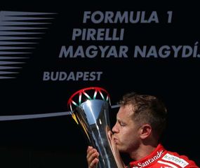 Vettel ganó en Hungría y amplió su ventaja